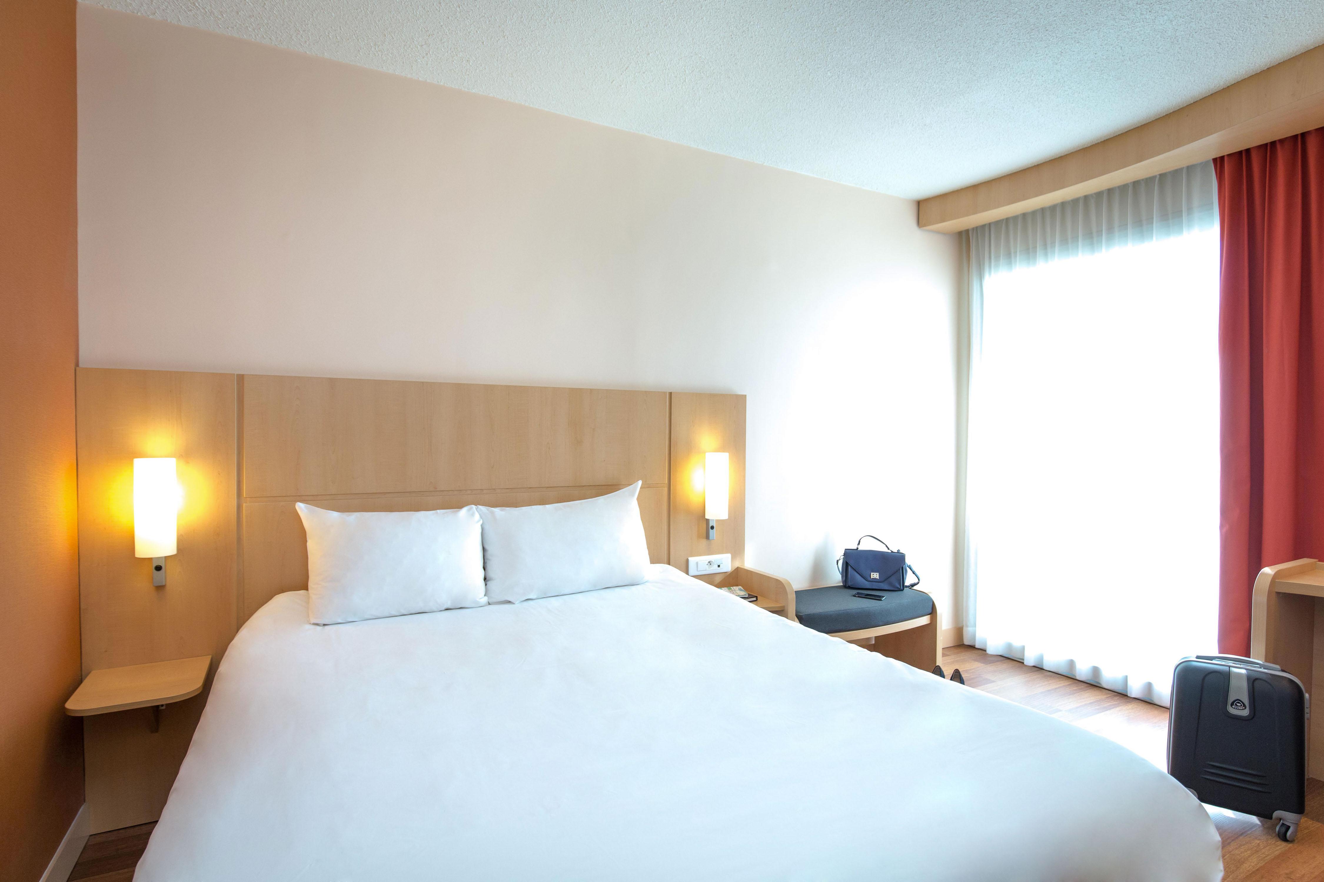 Ibis Cavaillon Portes Du Luberon エクステリア 写真